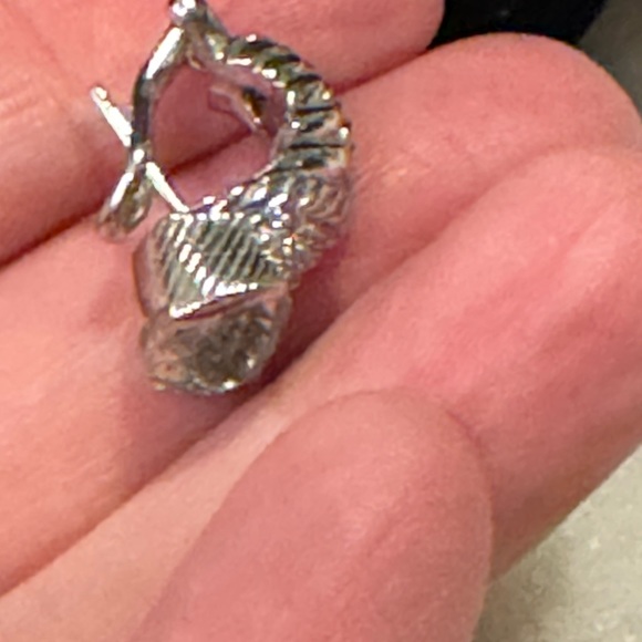 Judith ripka SS , Prasiolite and CZ earrings - Picture 13 of 14